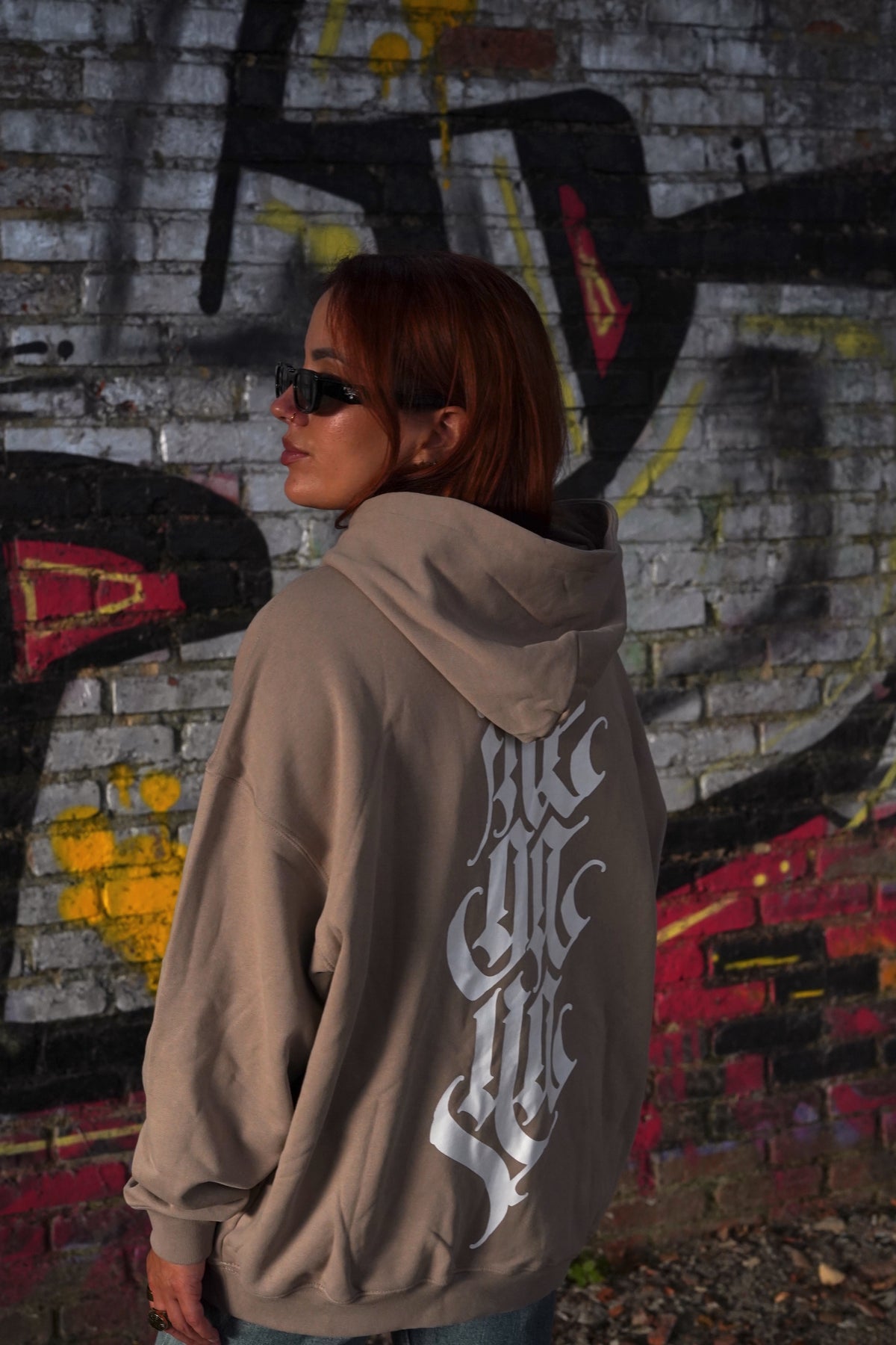 CLASSIC LOGO HOODIE DUNE