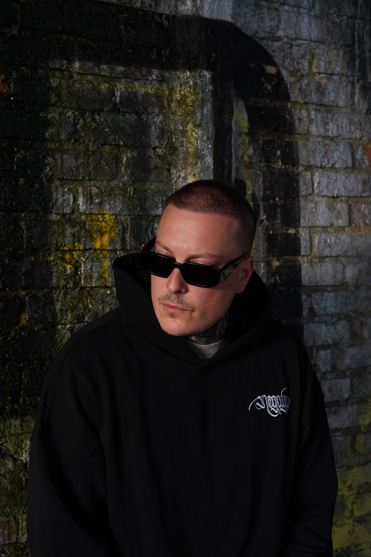 CLASSIC LOGO HOODIE BLACK